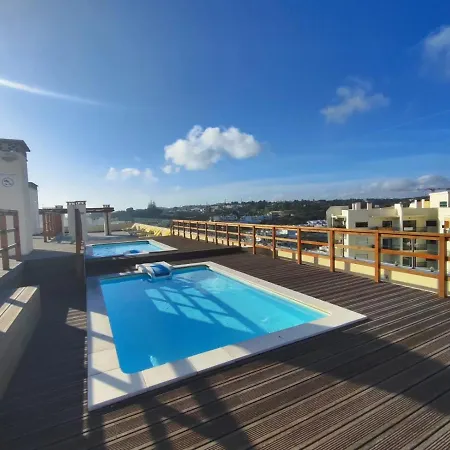 Ocean Terrace With Pool By Homing Армасан-де-Пера