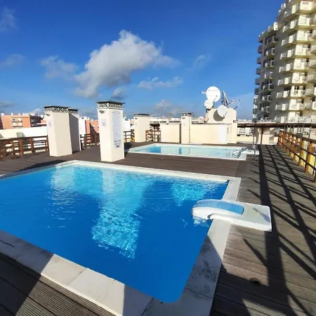 Ocean Terrace With Pool By Homing Apartament Armação de Pêra