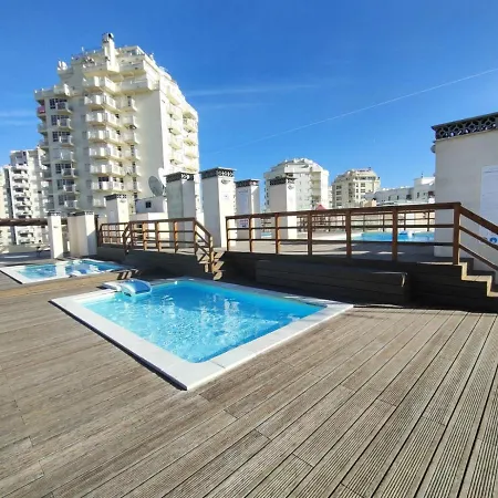 Ocean Terrace With Pool By Homing Apartamento